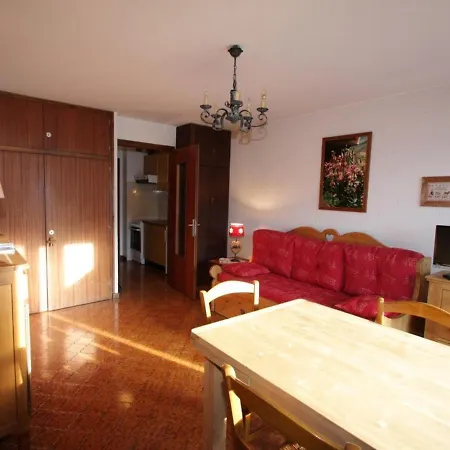 Apartment Chaleureux Pour 4 Au Chinaillon, Balcon, Proche Skibus Et Commerces - Fr-1-458-89 *